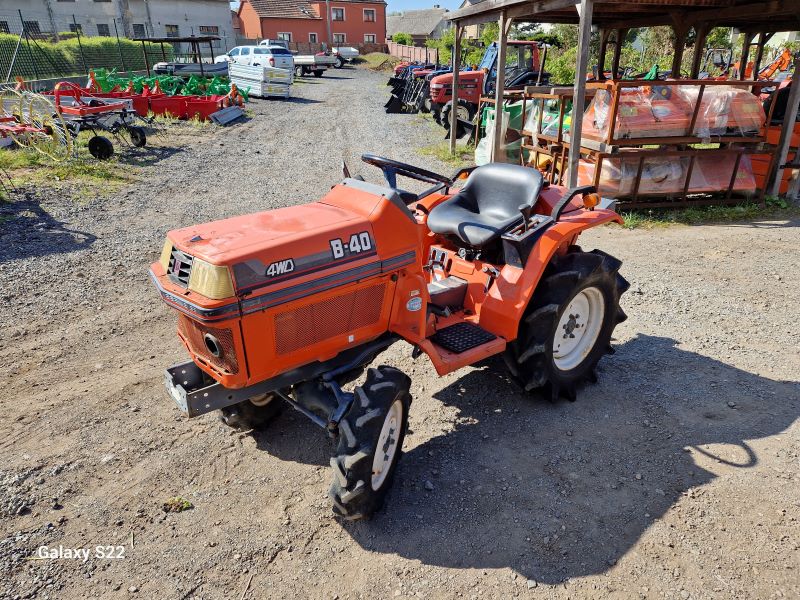 Kubota B 40 , 4x4 ( č.k. 76058)