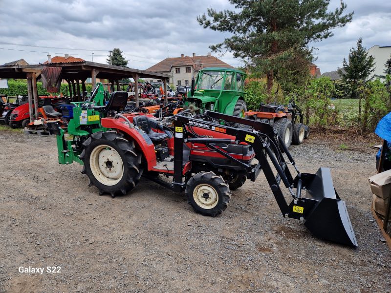 Mitsubishi MT 240 D , 4x4 s novým čelním nakladačem KP-002 + nový podkop model BHM 95 ( č.k. 60077)